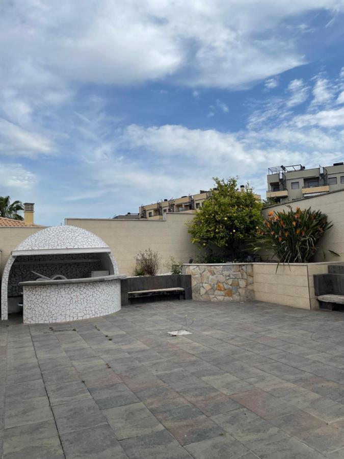 Willa Con Piscina El Vendrell Kültér fotó
