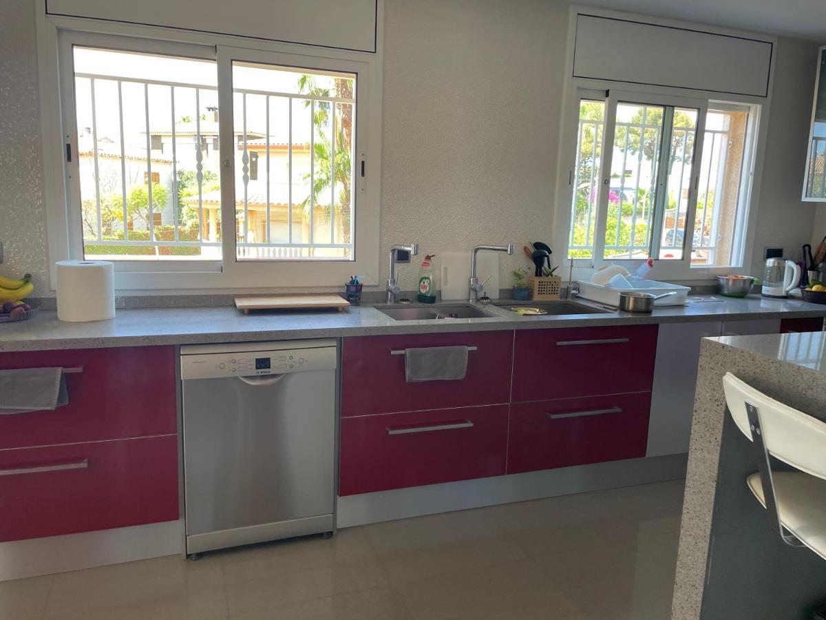 Willa Con Piscina El Vendrell Kültér fotó